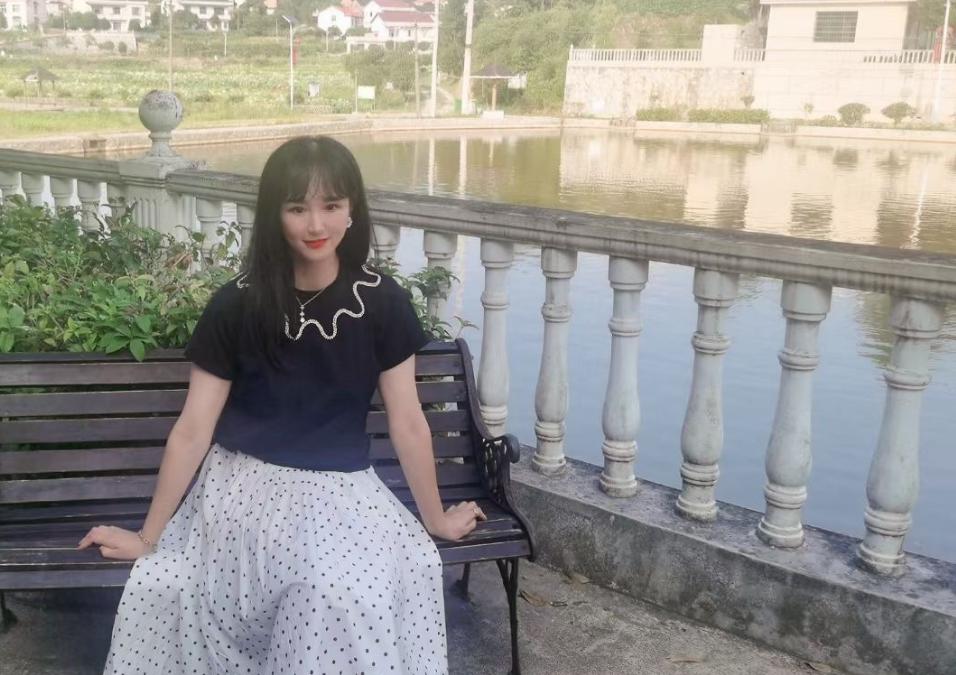 白莹