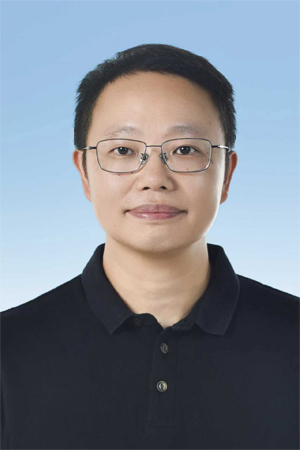 郭艺（数字产业学院党支部书记）