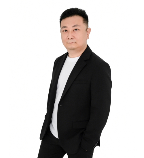 杨盛（数字产业学院办公室主任）
